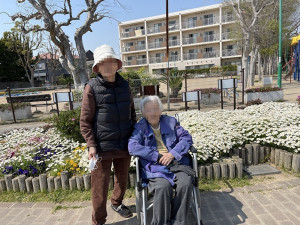 ひだまりデイサービスすずからほど近くにある東垂水展望公園へのお散歩風景